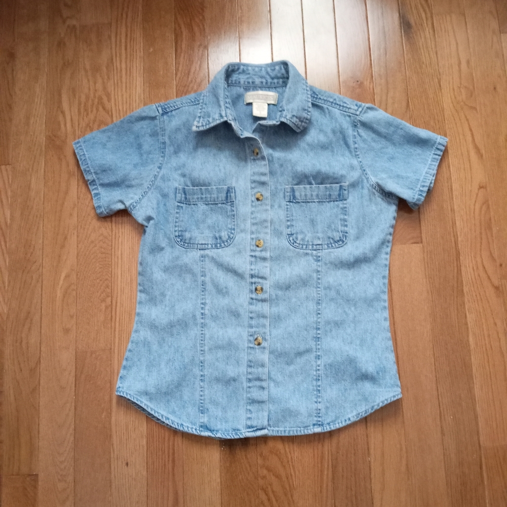Maurices 90s denim short sleeved button down Size S